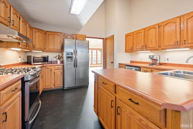 3702 E Tamarron Drive, Bloomington, IN 47408