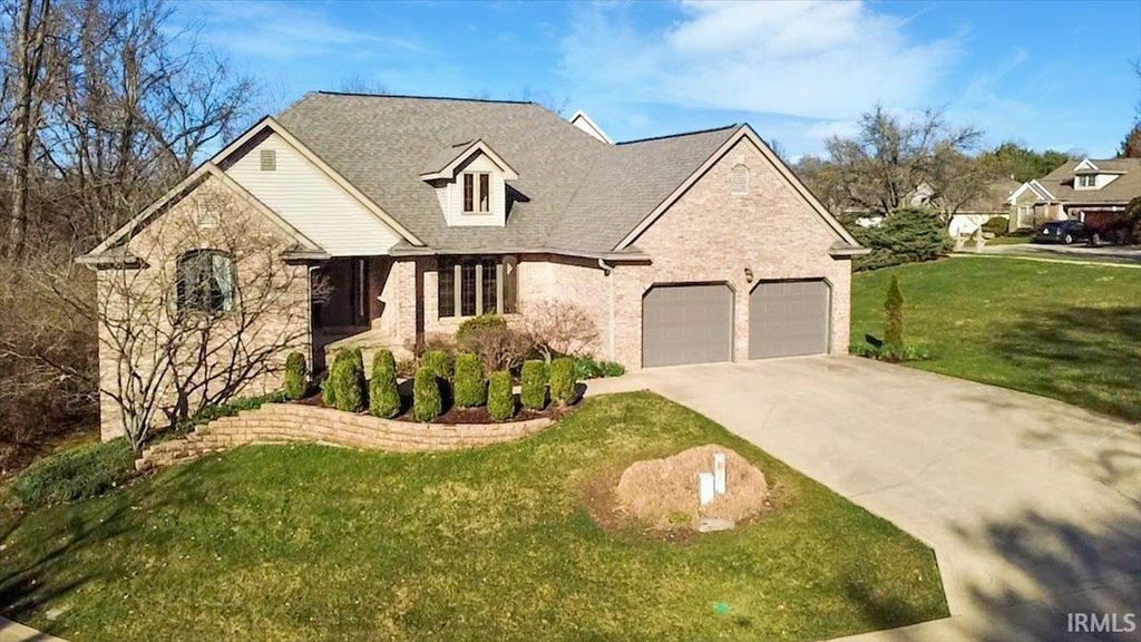 3702 E Tamarron Drive, Bloomington, IN 47408