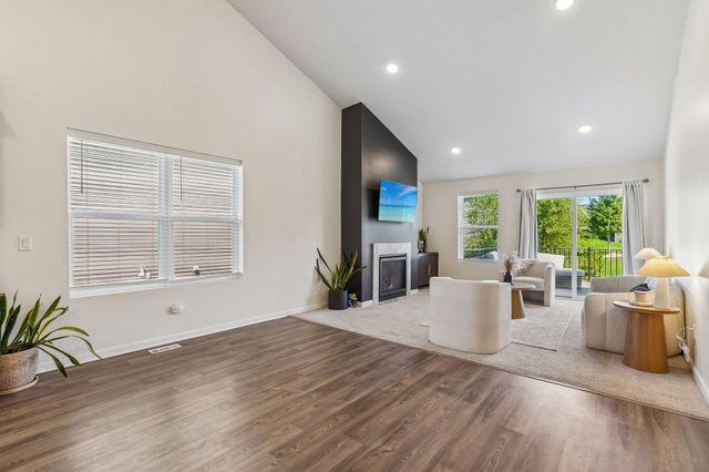 1066 Meadow Lane, Waconia, MN 55387