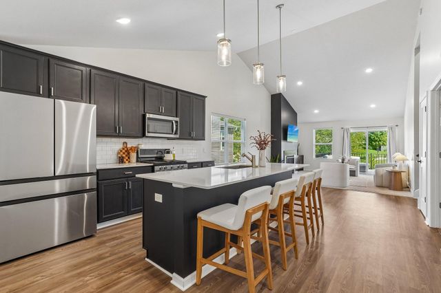 1066 Meadow Lane, Waconia, MN 55387