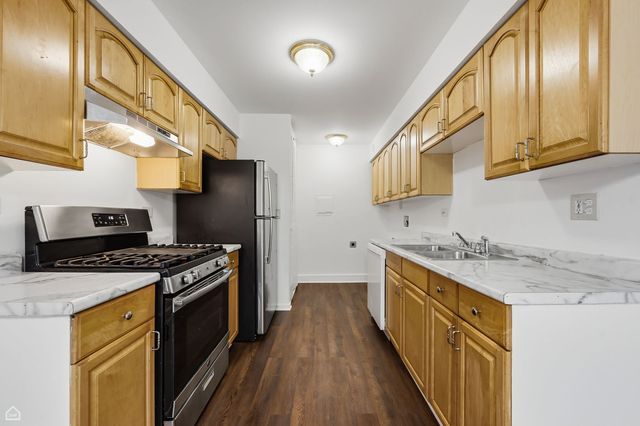 13 Elm Court 1, Bolingbrook, IL 60440