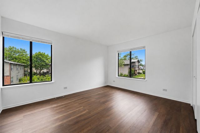13 Elm Court 1, Bolingbrook, IL 60440