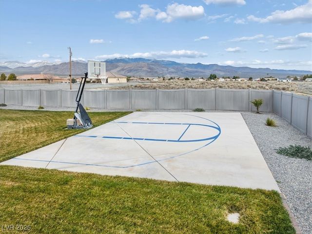 3201 South Underbrush Avenue, Pahrump, NV 89048