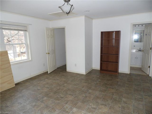 232 Riverview Drive, Sparta, NC 28675