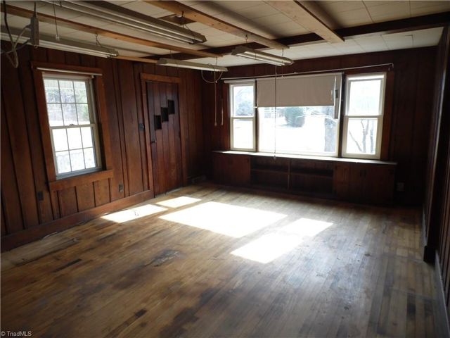 232 Riverview Drive, Sparta, NC 28675