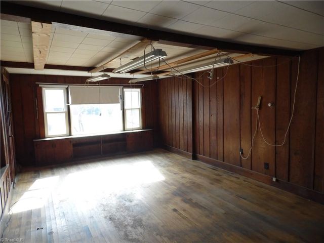 232 Riverview Drive, Sparta, NC 28675