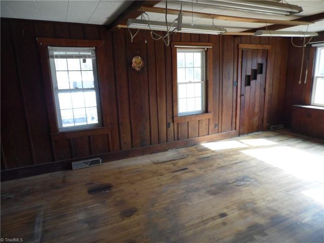 232 Riverview Drive, Sparta, NC 28675