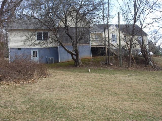 232 Riverview Drive, Sparta, NC 28675