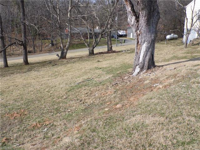 232 Riverview Drive, Sparta, NC 28675