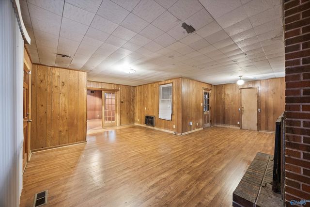 1718 Hampton Drive, Huntsville, AL 35810