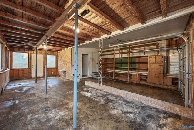 1718 Hampton Drive, Huntsville, AL 35810