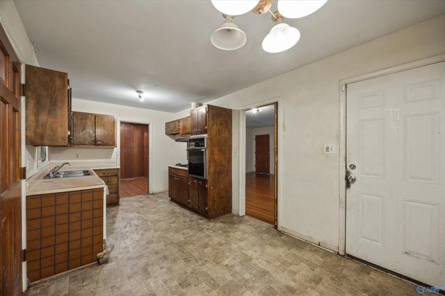 1718 Hampton Drive, Huntsville, AL 35810