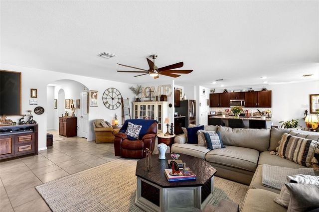 508 HICKORY COURSE LOOP, Ocala, FL 34472