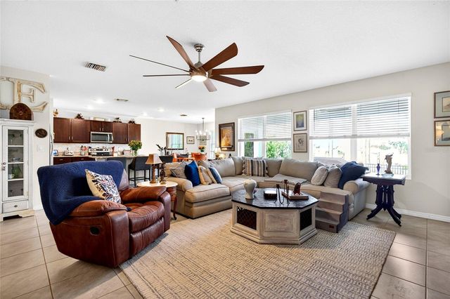 508 HICKORY COURSE LOOP, Ocala, FL 34472