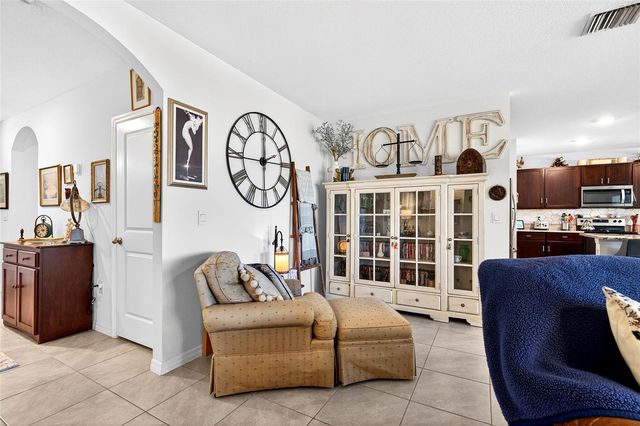 508 HICKORY COURSE LOOP, Ocala, FL 34472