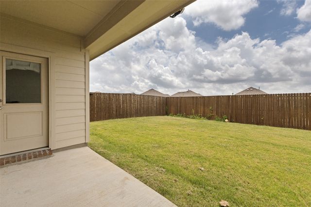 1038 Manuel Drive, Fate, TX 75087