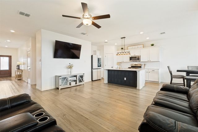 1038 Manuel Drive, Fate, TX 75087