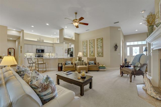 822 HART LAKE STREET, Winter Haven, FL 33884