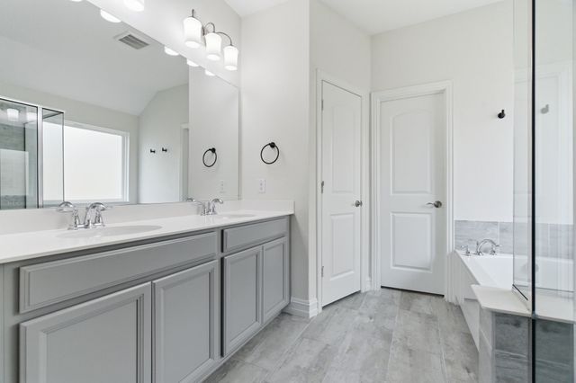 4865 Big Bear Circle, Fort Worth, TX 76244