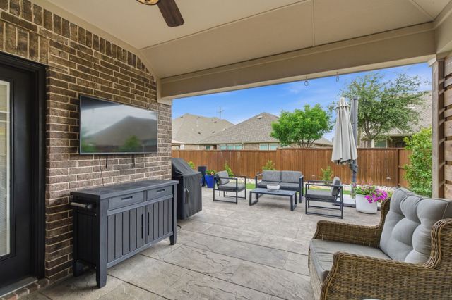 4865 Big Bear Circle, Fort Worth, TX 76244