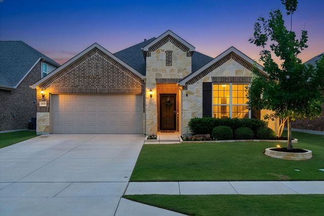 4865 Big Bear Circle, Fort Worth, TX 76244