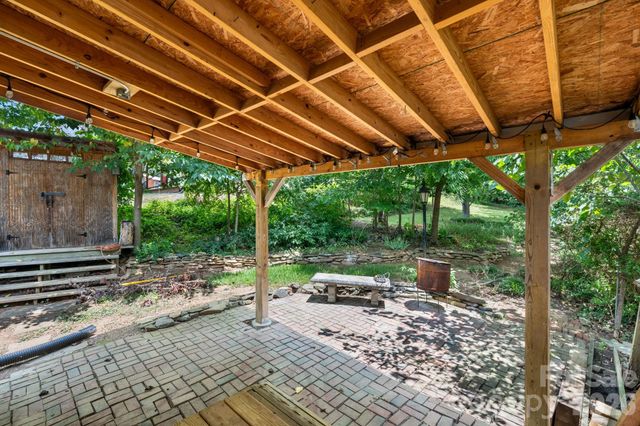 3579 High West Drive, Lenoir, NC 28645