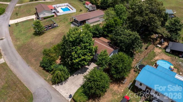 3579 High West Drive, Lenoir, NC 28645
