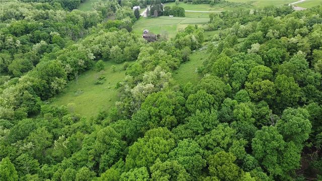 9999 Mckee Rd, White Oak, PA 15131