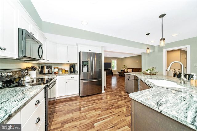 24717 SHOWBARN CIR, Damascus, MD 20872