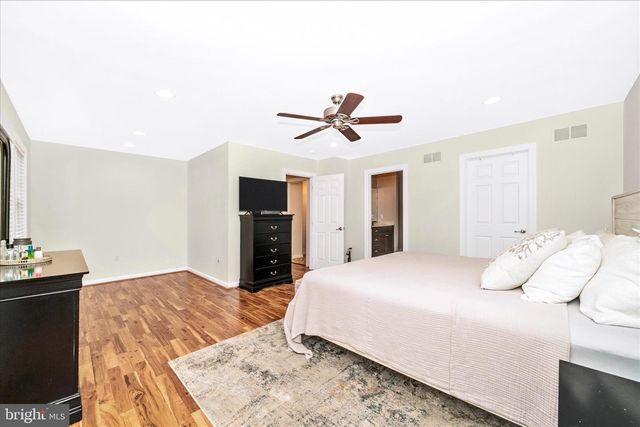 24717 SHOWBARN CIR, Damascus, MD 20872