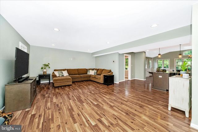 24717 SHOWBARN CIR, Damascus, MD 20872