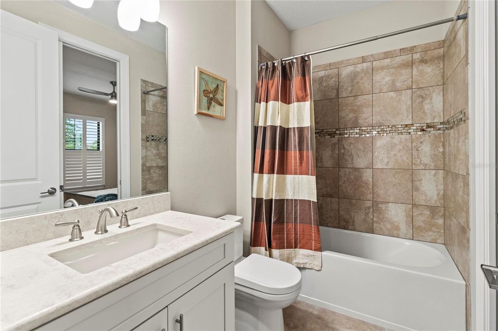 Image 26 of property listing at 14655 DERNA TERRACE, Bradenton, FL 34211