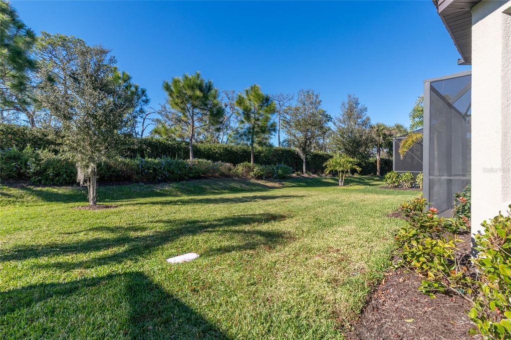 Image 43 of property listing at 14655 DERNA TERRACE, Bradenton, FL 34211