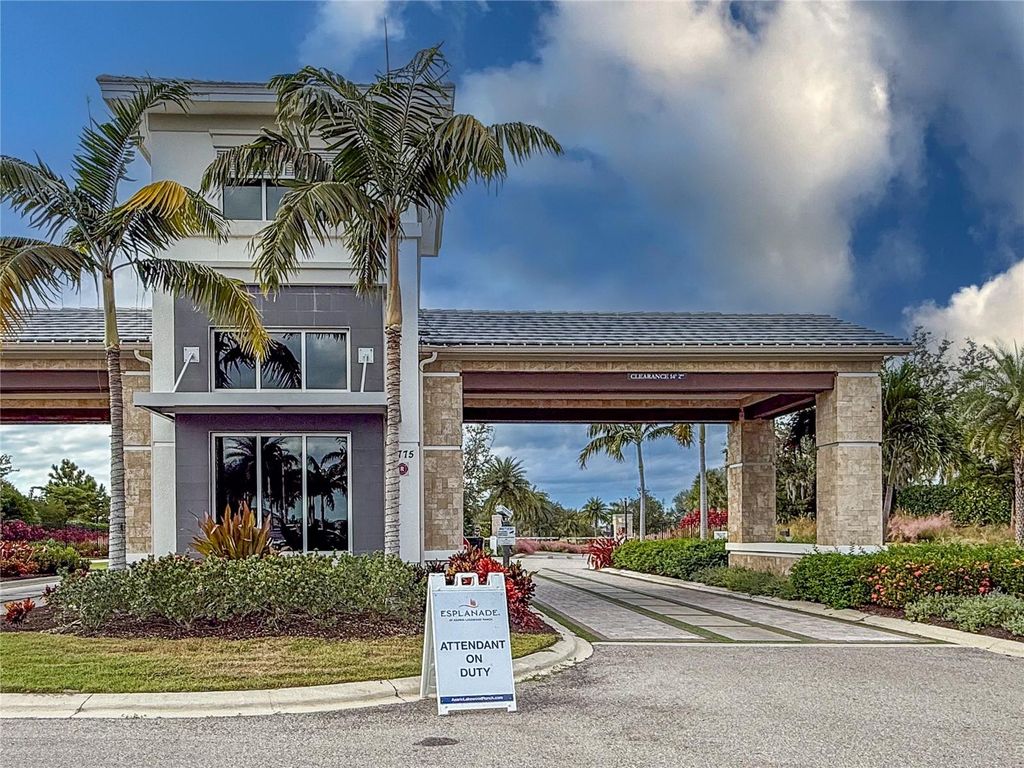 Image 53 of property listing at 14655 DERNA TERRACE, Bradenton, FL 34211