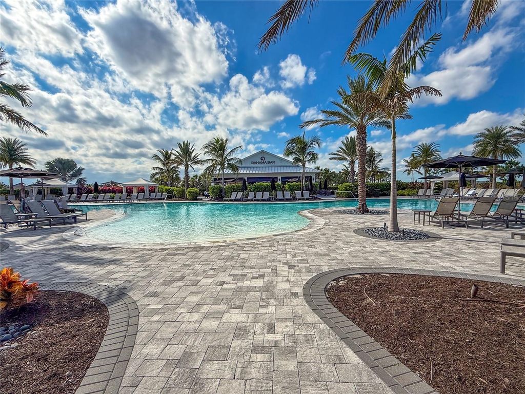 Image 60 of property listing at 14655 DERNA TERRACE, Bradenton, FL 34211