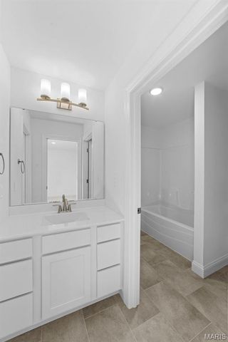 1 TBB Bradford @ Chateau De Fond Du Lac, Lake St Louis, MO 63367