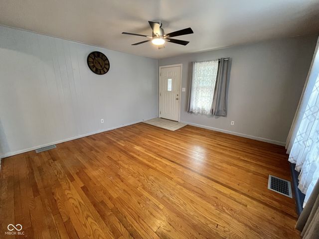 1913 Lee Street, Columbus, IN 47201