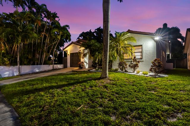 210 SE Park Street, Dania Beach, FL 33004