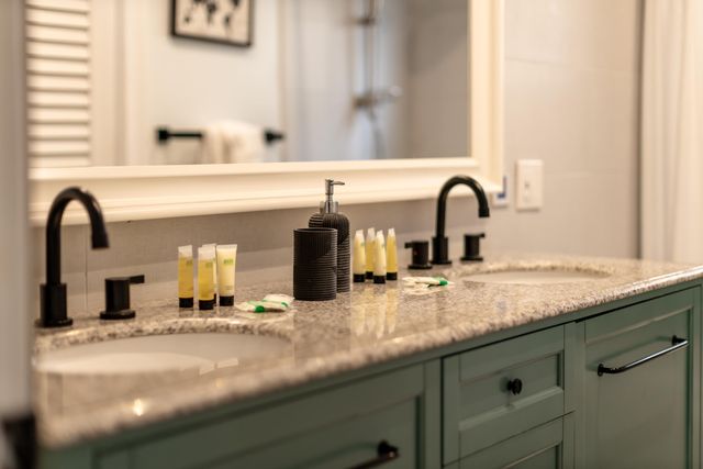 210 SE Park Street, Dania Beach, FL 33004