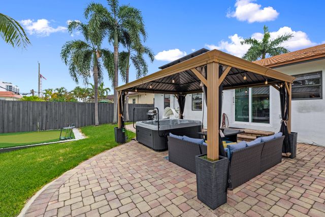 210 SE Park Street, Dania Beach, FL 33004