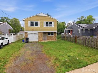 105 Berger Street, Franklin Twsp, NJ 08873