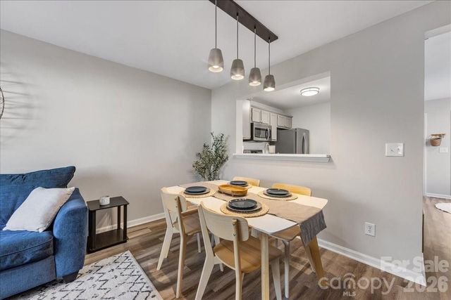 1301 Maple Shade Lane, Charlotte, NC 28270