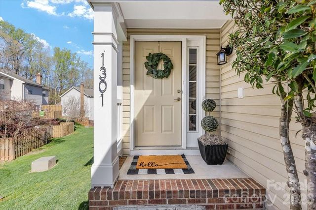 1301 Maple Shade Lane, Charlotte, NC 28270