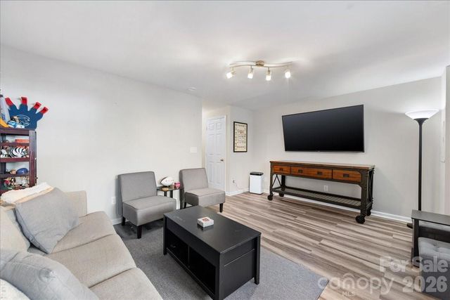 1301 Maple Shade Lane, Charlotte, NC 28270