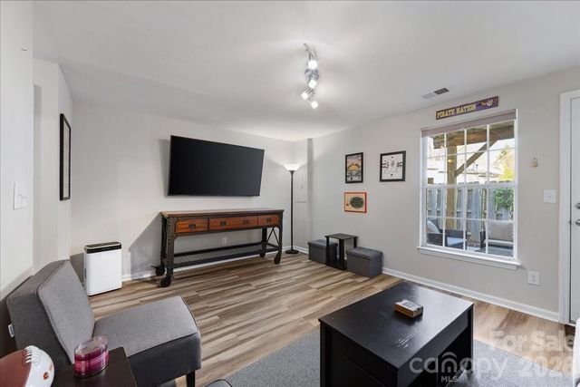 1301 Maple Shade Lane, Charlotte, NC 28270