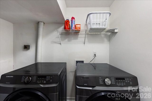 1301 Maple Shade Lane, Charlotte, NC 28270