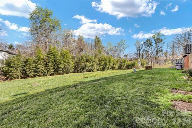 1301 Maple Shade Lane, Charlotte, NC 28270