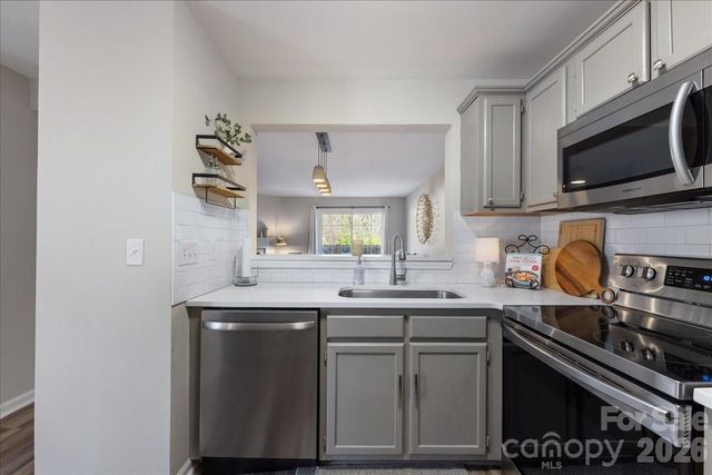 1301 Maple Shade Lane, Charlotte, NC 28270