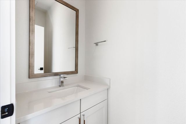 2107 N Garrett Avenue 101, Dallas, TX 75206