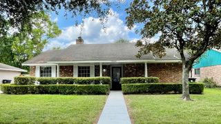 12622 Westleigh Drive, Houston, TX 77077